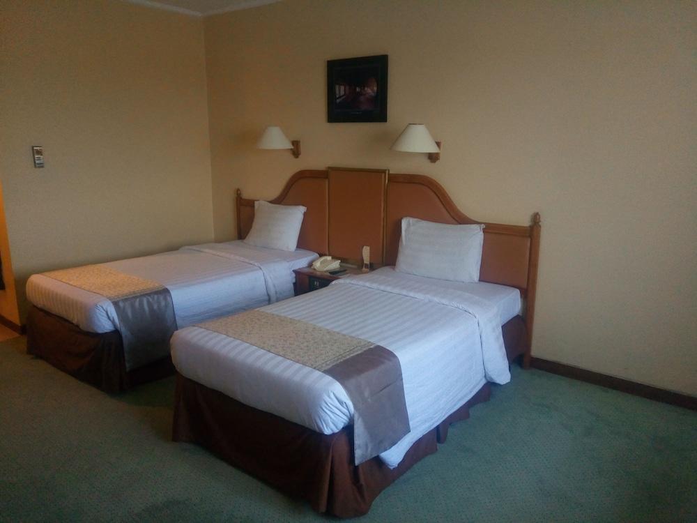 Sahid Raya Hotel & Convention Yogyakarta Maguwo Luaran gambar