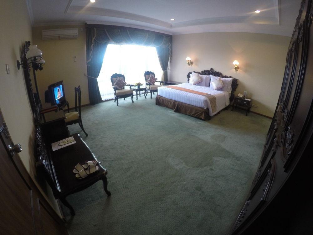 Sahid Raya Hotel & Convention Yogyakarta Maguwo Luaran gambar
